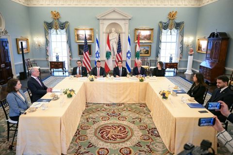 Die erste Gesprächsrunde am 14. April