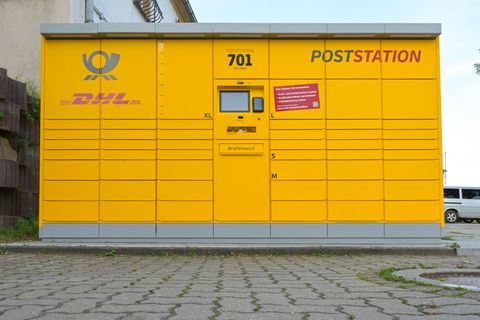 Die Zahl der Paketstationen ist stark gestiegen – sie ersetzen zunehmend klassische Postfilialen. (Archivbild) Foto: Heiko Rebsc