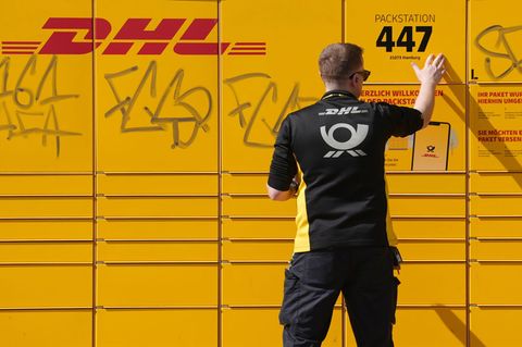 Die Deutsche Post setzt für ihr Filialnetz seit einer neuen gesetzlichen Regelung zunehmend auf automatisierte Standorte - auch
