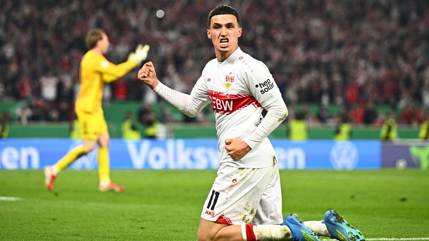 Musste sich während des Spiels auf dem Platz übergeben: Stuttgarts Bilal El Khannouss. Foto: Tom Weller/dpa