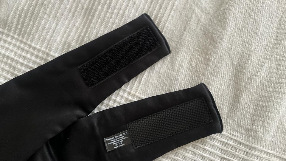 Der Verschluss der Olesilk Schlafmaske