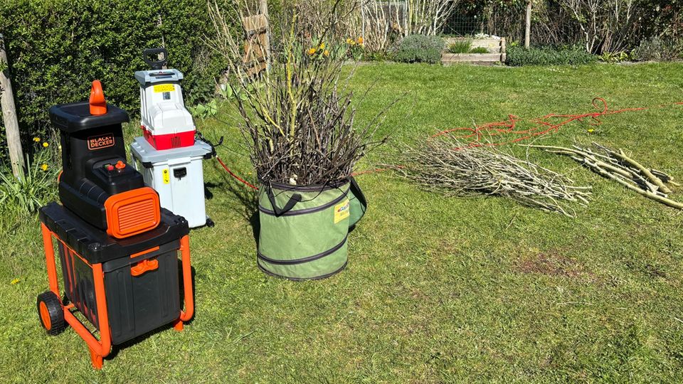 stern Gartenhäcksler Test: der Black & Decker BEGAS5800