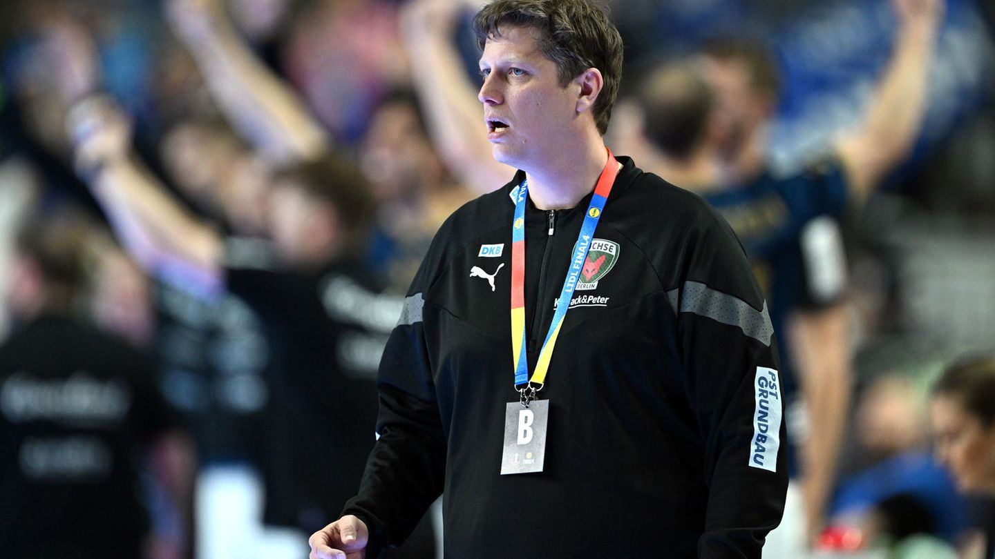 Handball-Bundesliga: Füchse-Trainer lobt Abwehrarbeit: "Ein Wahnsinnsfight"