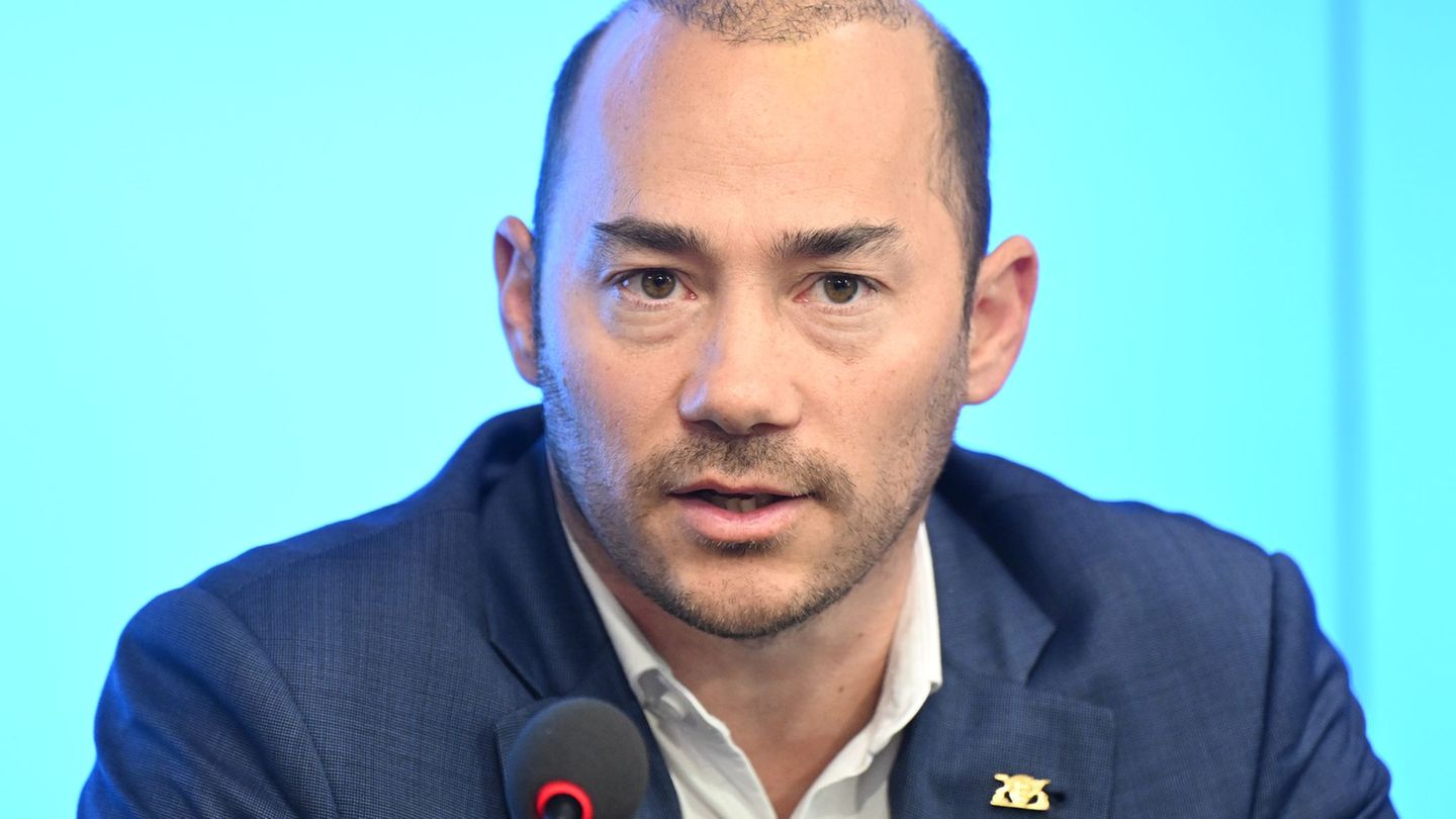 Klauß wird unter anderem Volksverhetzung vorgeworfen. (Archivbild) Foto: Bernd Weißbrod/dpa