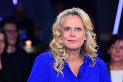 Barbara Schöneberger zeigt sich jetzt auch auf YouTube.