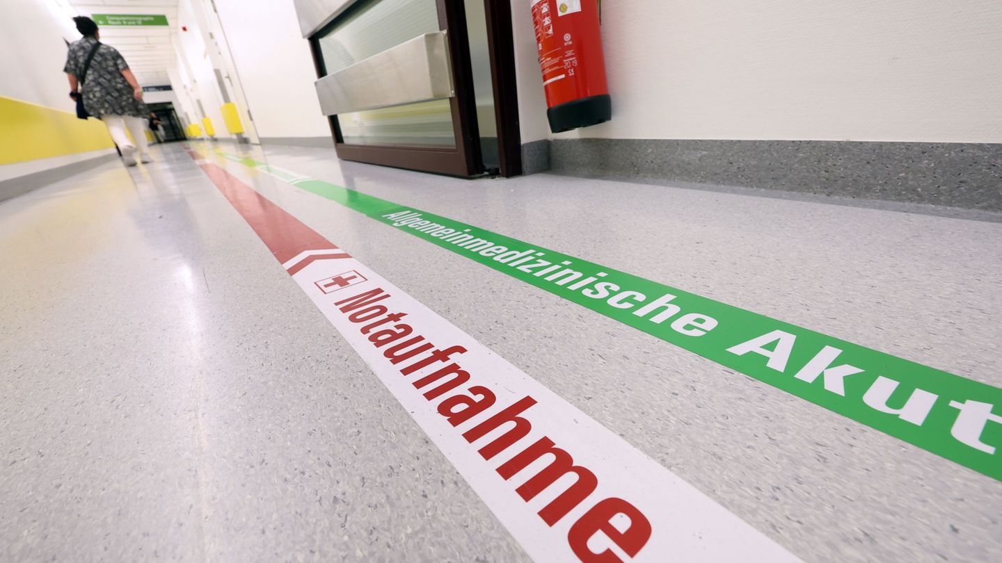 Patienten mit dringenden Beschwerden sollen mit der Reform von Notaufnahmen ferngehalten werden. (Symbolbild) Foto: Karl-Josef H