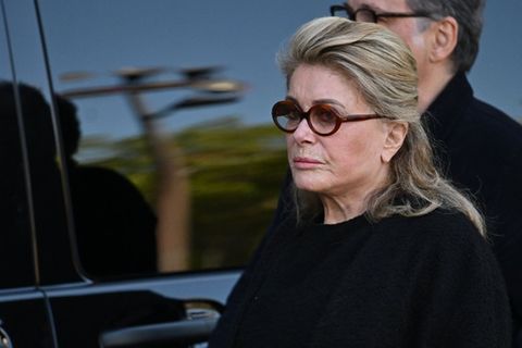 Catherine Deneuve verabschiedete sich von ihrer Kollegin Nathalie Baye.