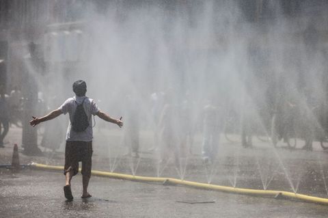 Große Städte in NRW wie hier Köln haben bereits Maßnahmen gegen Hitze ergriffen. (Archivbild) Foto: Oliver Berg/dpa