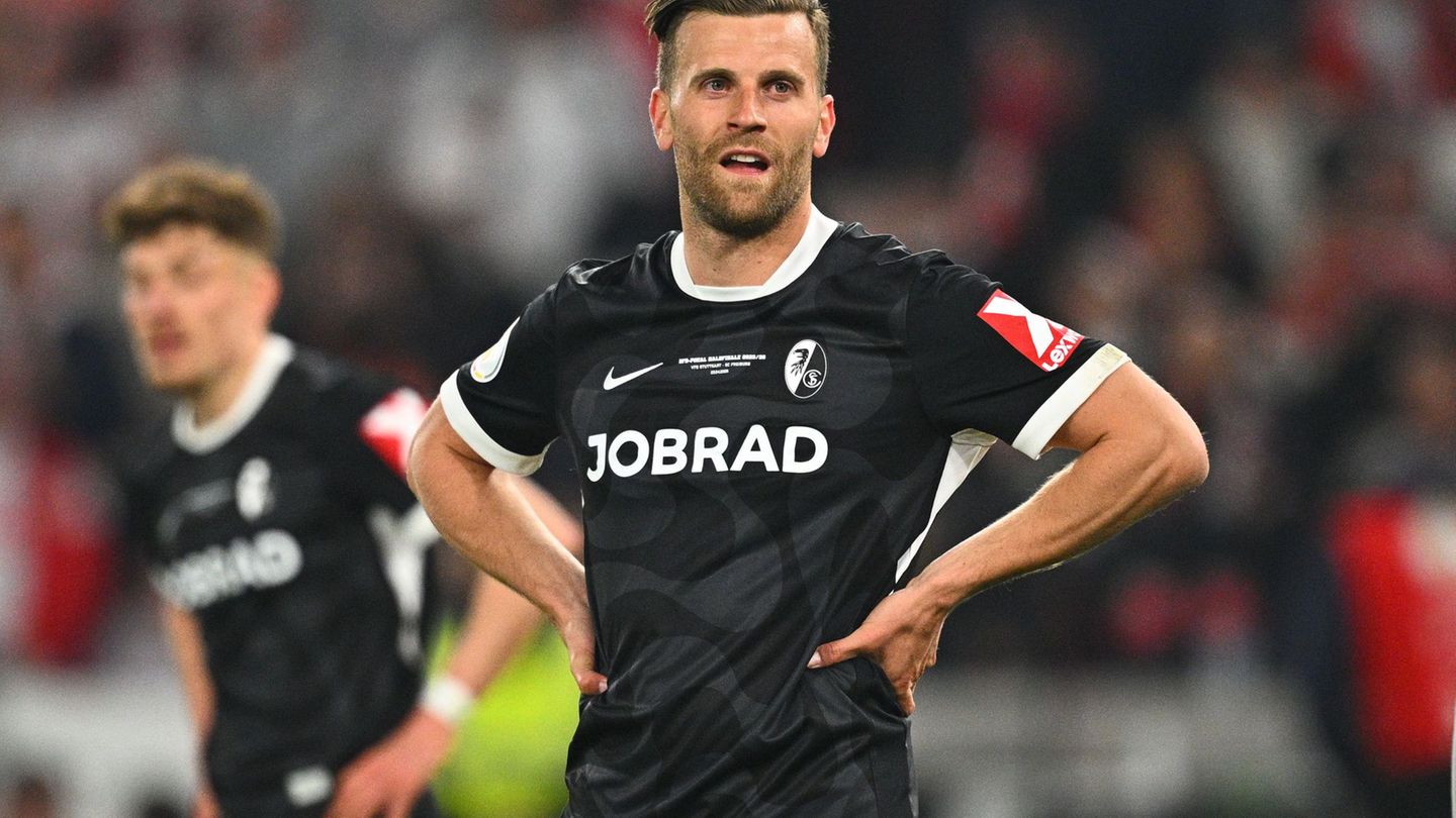 Frust und Unverstädnis: Der Treffer von Lucas Höler zählte nicht. Foto: Tom Weller/dpa