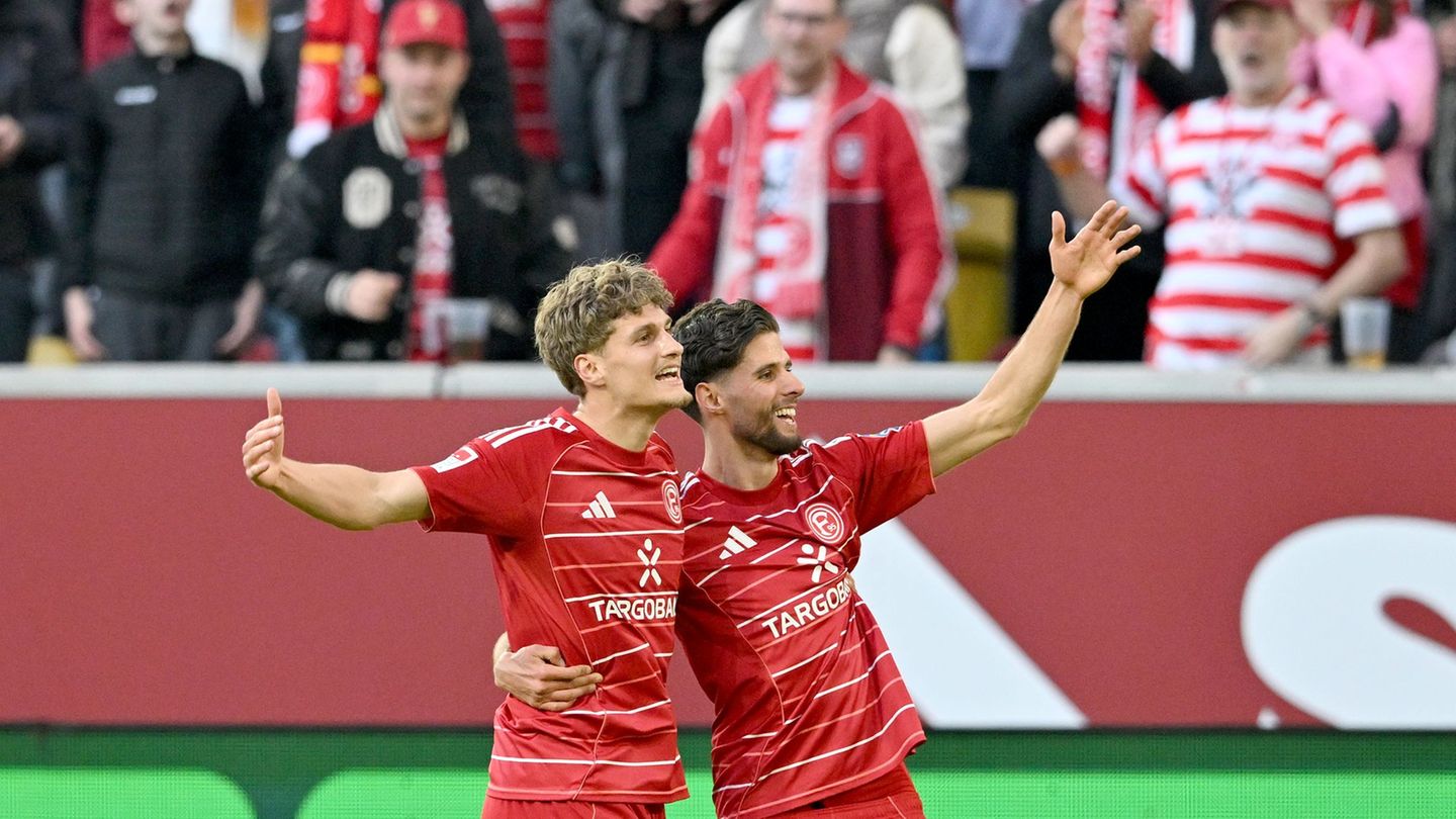 2. Bundesliga: Fortuna schlägt Dresden: Kampf für Liga und "Arbeitsplätze"