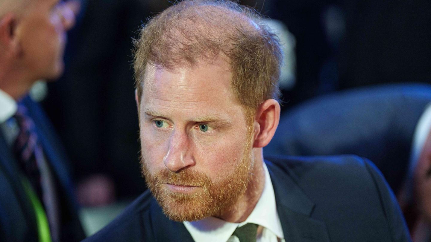 Ukrainebesuch: Prinz Harry: „Werde immer Teil der königlichen Familie sein“