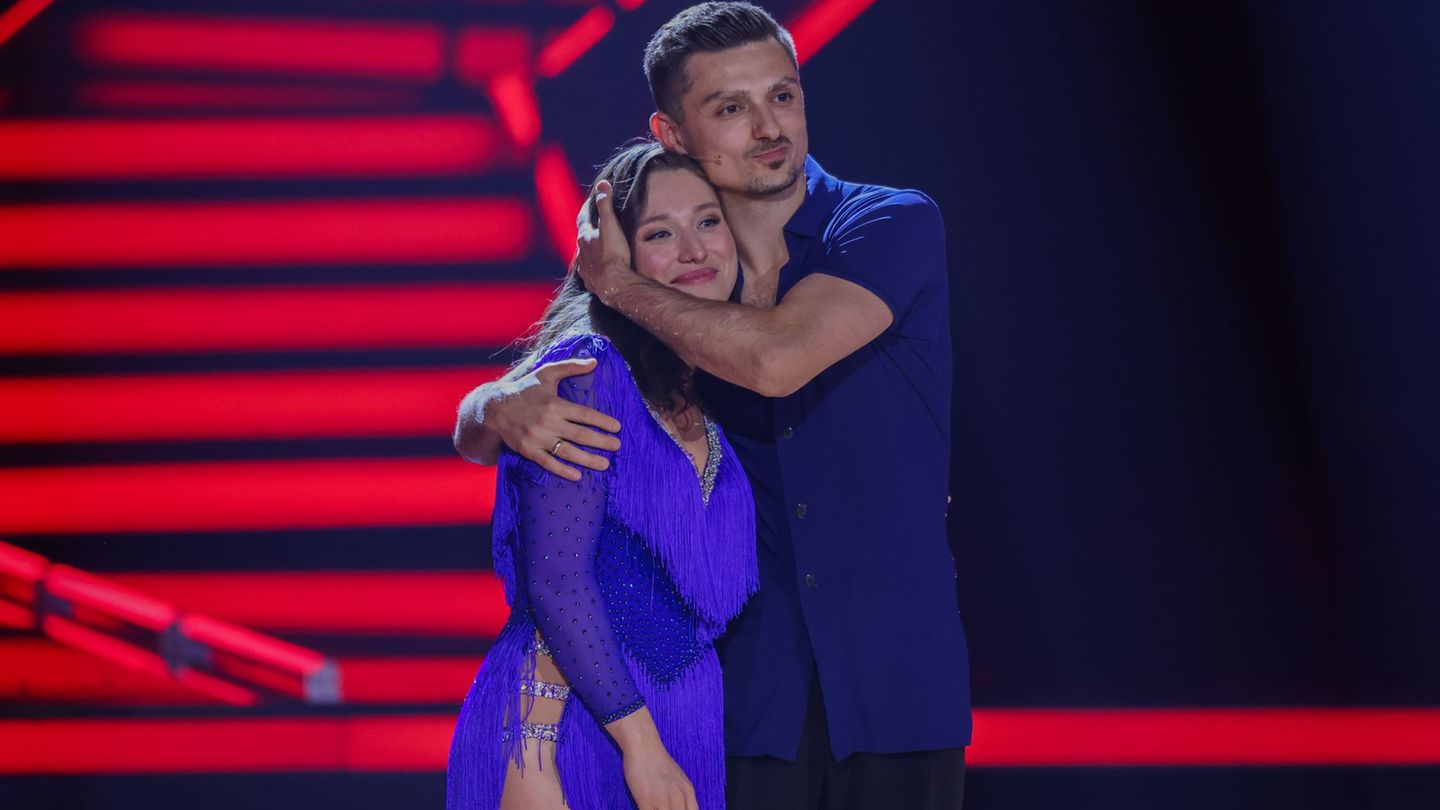 Es ist zum zweiten Mal vorbei: Bianca Heinicke muss "Let's Dance" verlassen. Foto: Rolf Vennenbernd/dpa