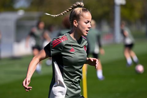 Fußball-Nationalspielerin Giulia Gwinn im Abschlusstraining zum Champions-League-Halbfinale gegen den FC Barcelona. Foto: Sven H