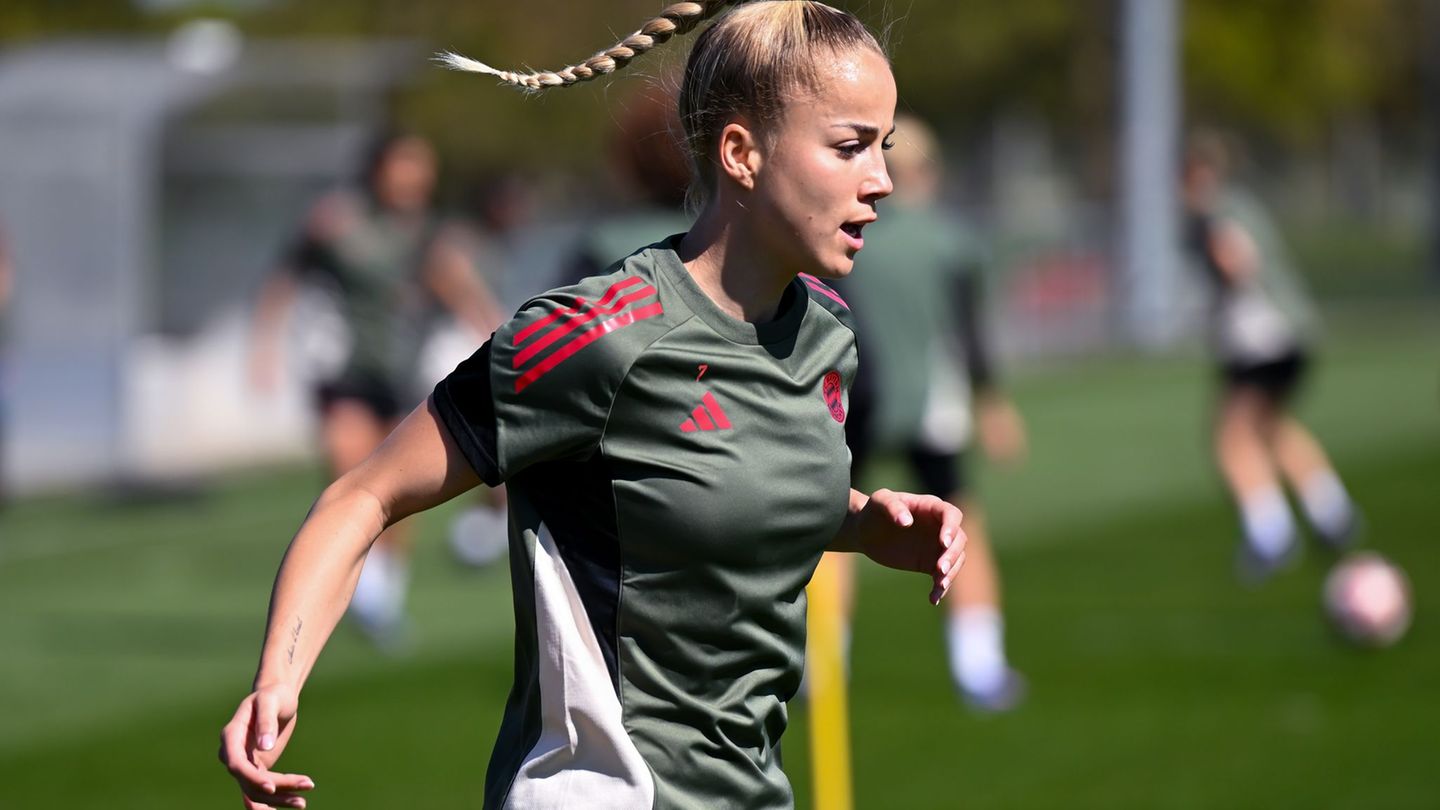 Fußball-Nationalspielerin Giulia Gwinn im Abschlusstraining zum Champions-League-Halbfinale gegen den FC Barcelona. Foto: Sven H