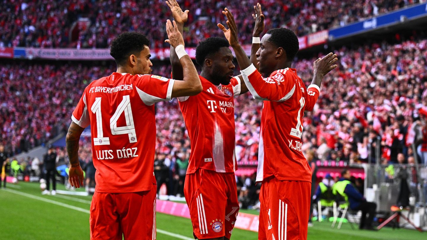 Jubeln die Bayern in Mainz auch ohne etliche Stammspieler? (Archivbild) Foto: Tom Weller/dpa