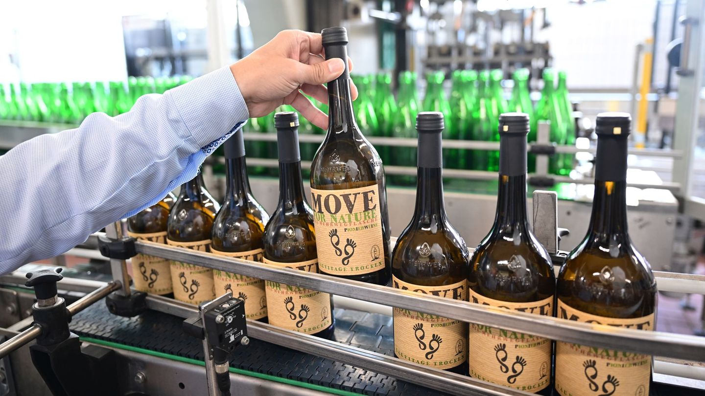 Wein: Top, Flop? Wie steht's um die 0,75-Liter Pfand-Weinflasche?