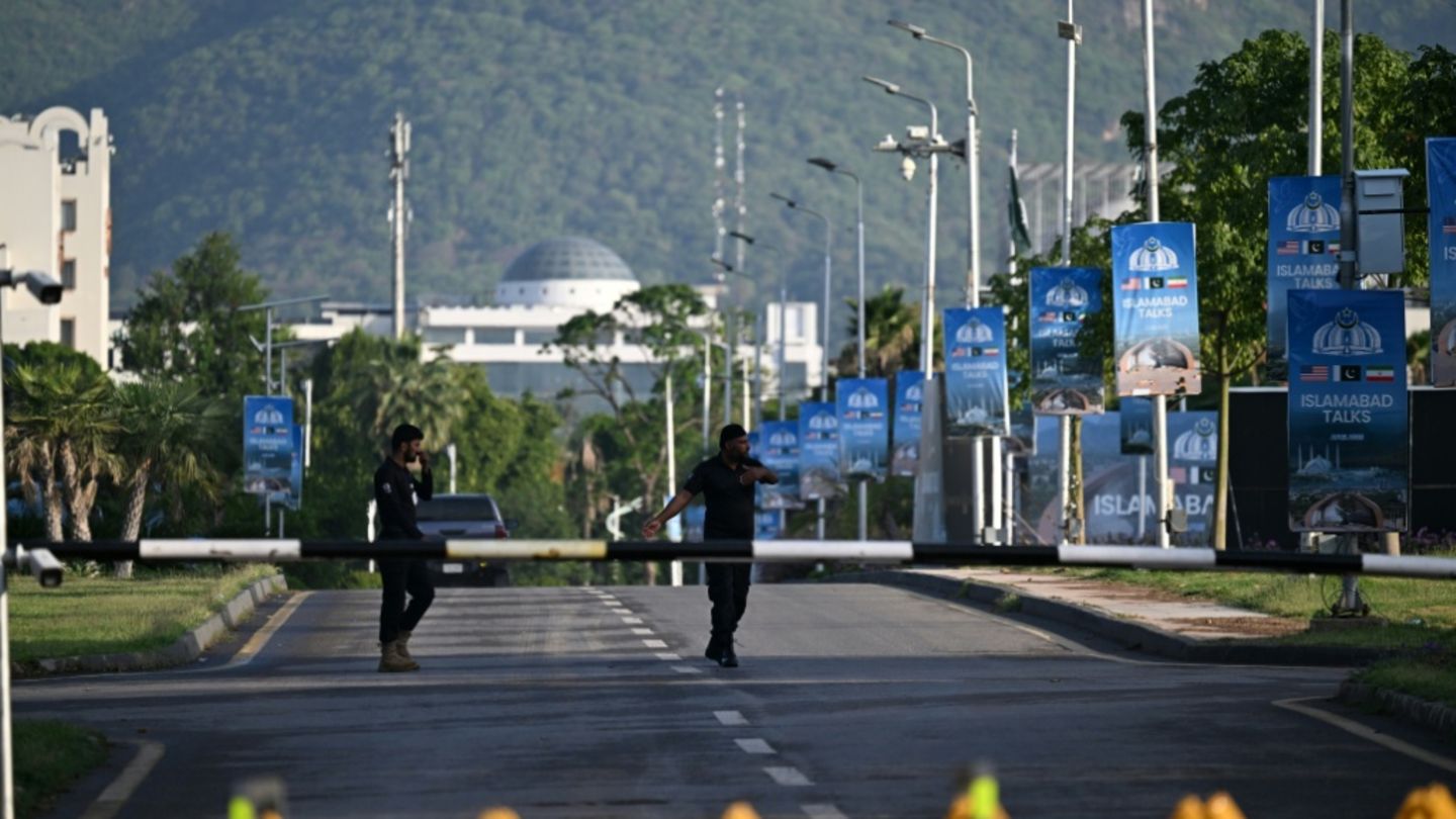 Irans Außenminister und US-Gesandte in Pakistan: Verhandlungen über Kriegsende aber ungewiss