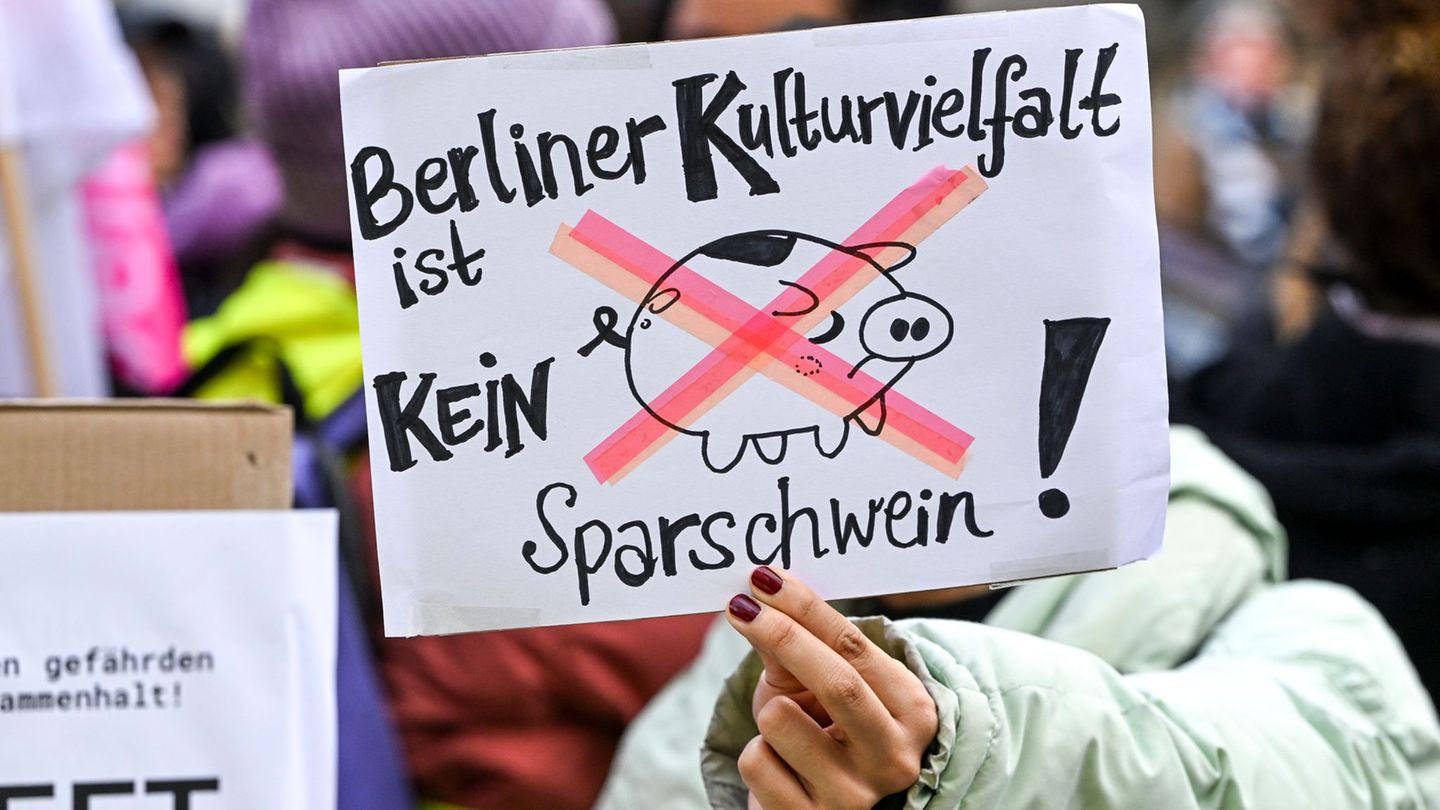 Affäre um Fördermittel: Kulturverbände fordern rasch Stabilität in Kulturverwaltung