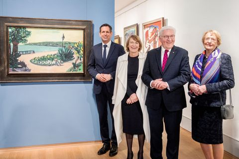 Ministerpräsident Olaf Lies, First-Lady Elke Büdenbender, Bundespräsident Frank-Walter Steinmeier und Kunsthallengründerin Eske