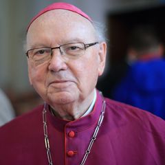 Leopold "Leo" Nowak fand in Magdeburg seine letzte Ruhe. (Archivbild) Foto: Jens Wolf/dpa