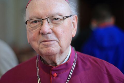 Leopold "Leo" Nowak fand in Magdeburg seine letzte Ruhe. (Archivbild) Foto: Jens Wolf/dpa