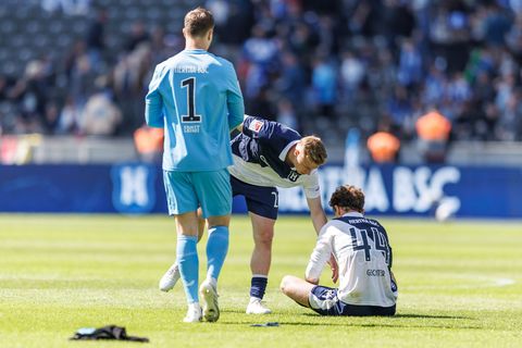 Die Hertha verliert schon wieder trotz großer Überlegenheit. Foto: Andreas Gora/dpa