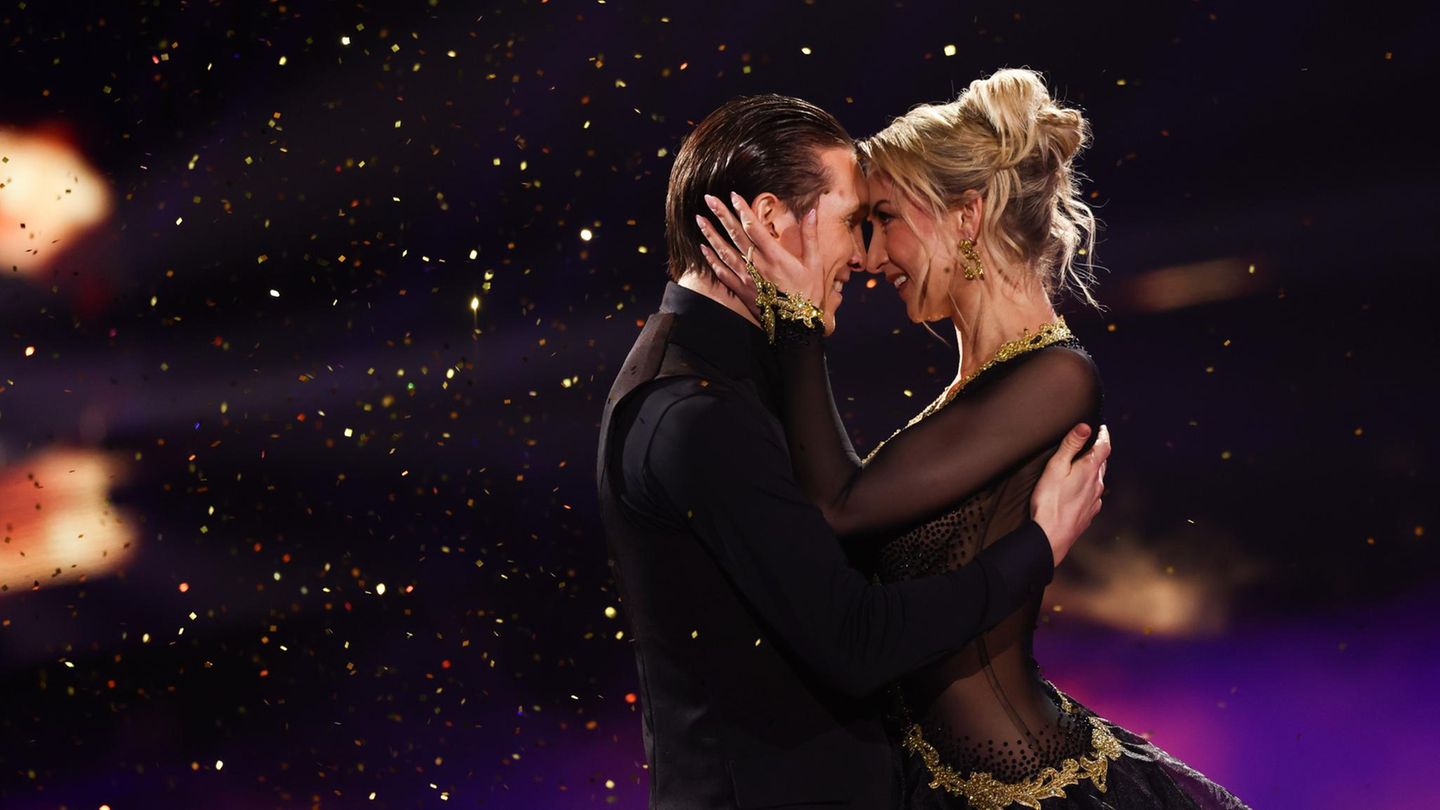 Let's Dance 2026: Anna-Carina verzaubert Jury mit Wiener Walzer: „Habt es zu eurem Tanz gemacht“