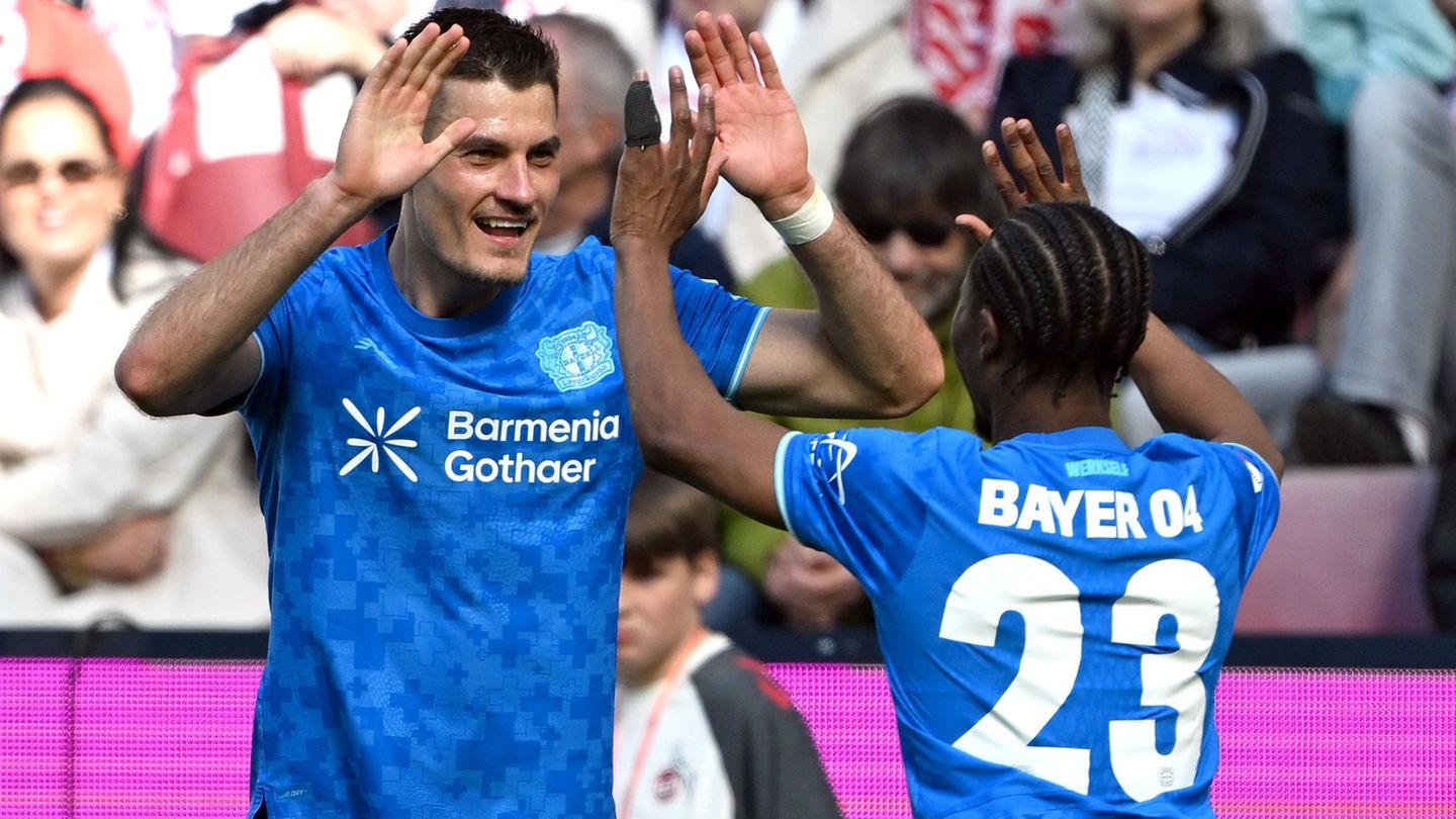 Fußball-Bundesliga: Glücklicher Sieg in Köln: Bayer wahrt Königsklassen-Chance