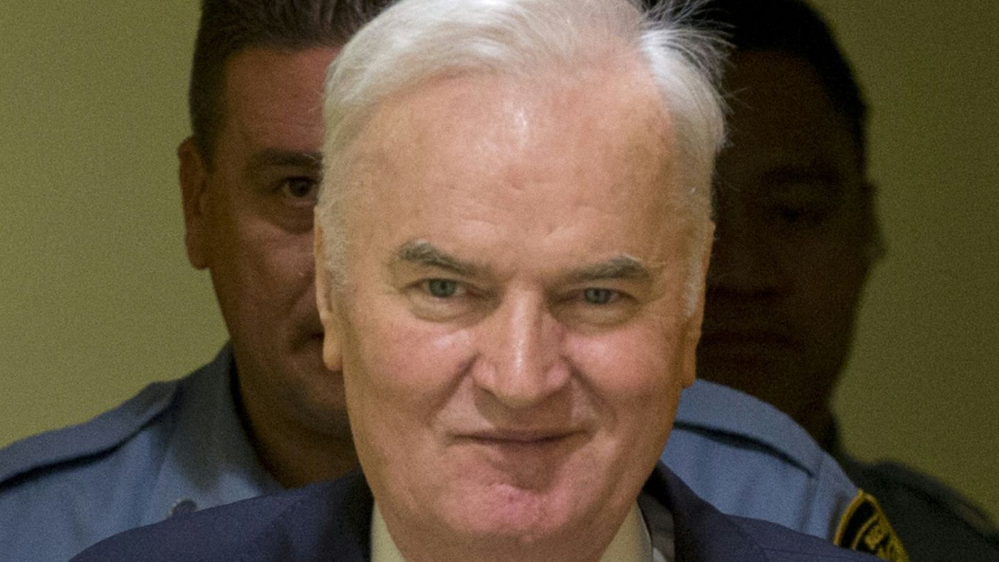 Opferverbände lehnen Verlegung von Kriegsverbrecher Mladic nach Serbien ab