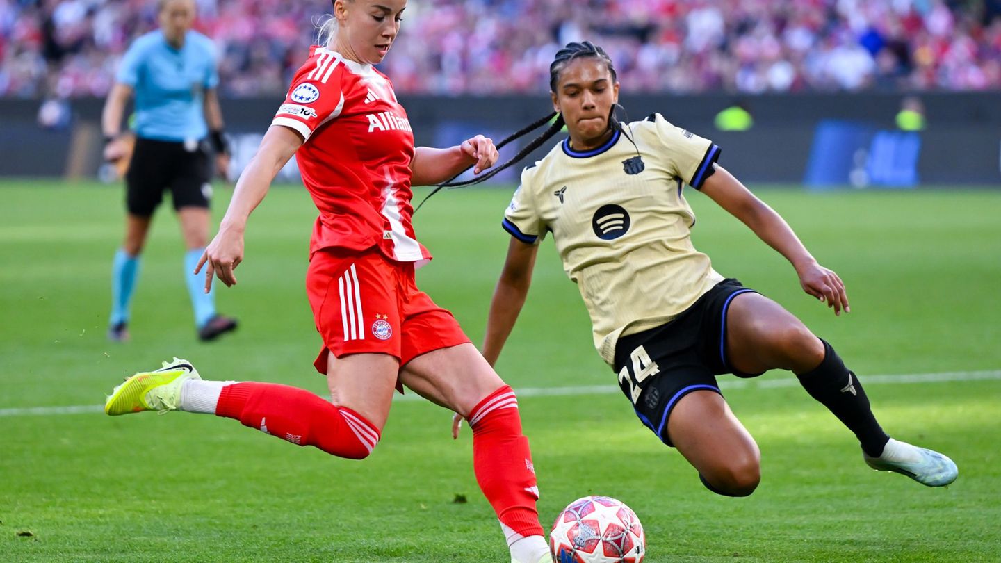 War vor dem 0:1 unaufmerksam: Münchens Giulia Gwinn (l). Foto: Sven Hoppe/dpa