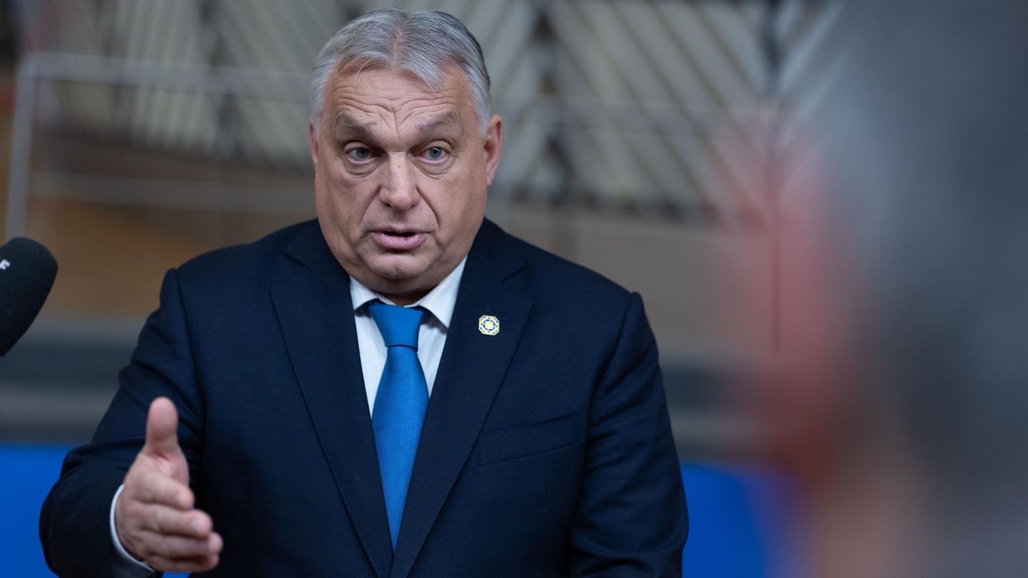 Nach Wahl-Pleite: Orbán kündigt Rückzug aus Parlament an – hat aber andere Pläne