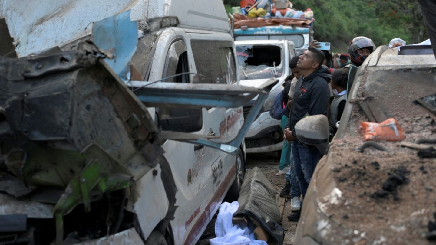 Regionalgouverneur: 14 Tote und 38 Verletzte bei Bombenanschlag in Kolumbien