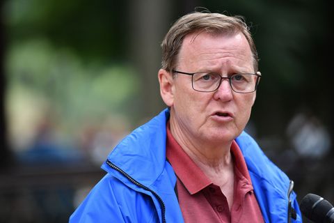 Ex-Ministerpräsident Bodo Ramelow (Linke) arbeitet gern in der Natur (Illustration). Foto: Martin Schutt/dpa-Zentralbild/dpa