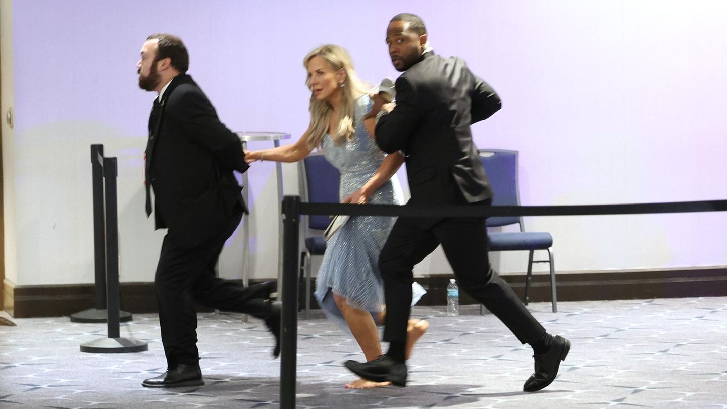 Gäste aus Saal evakuiert