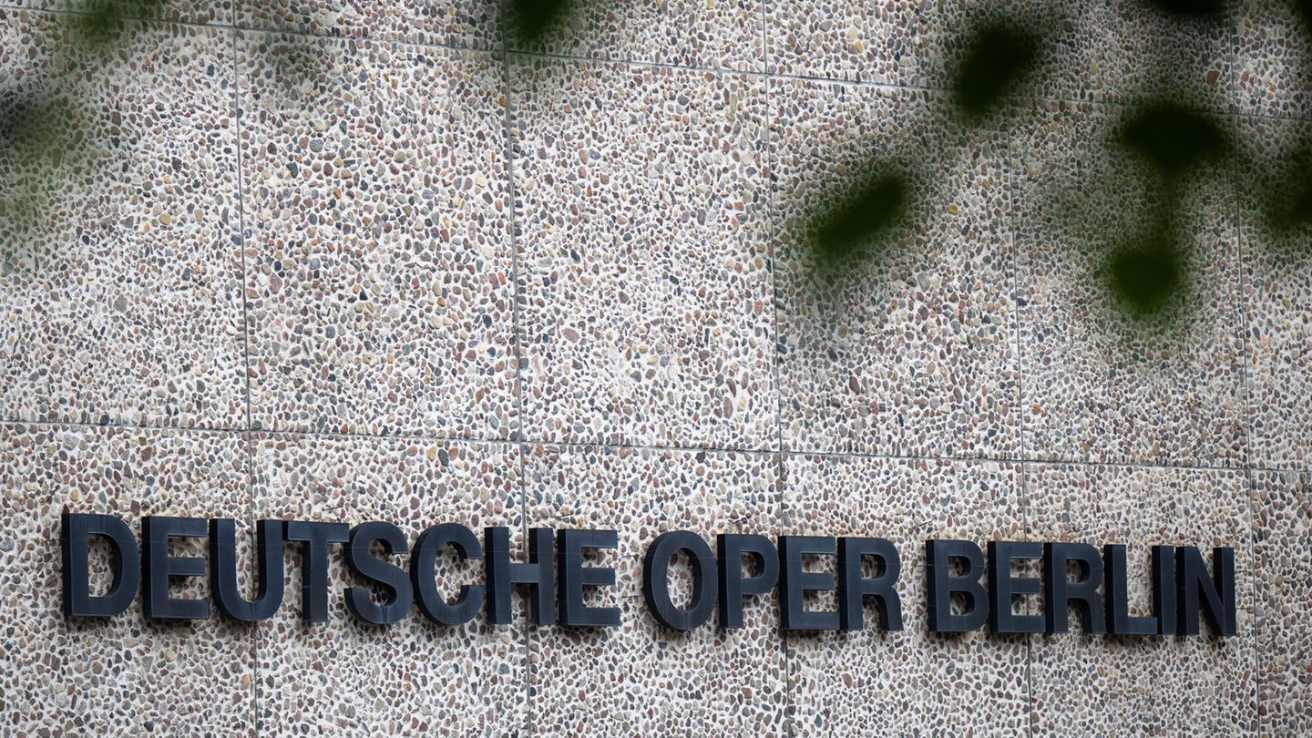 Affäre um Fördermittel: Operndirektor Fehrle bedauert Rücktritt von Wedl-Wilson