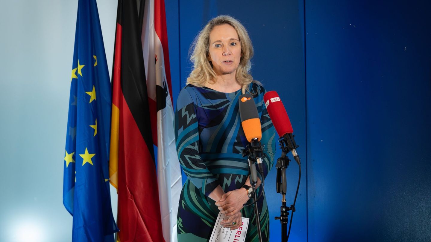 Sie gehe diesen Schritt aus Verantwortung gegenüber der Stadt Berlin und ihren Bürgern, sagte Wedl-Wilson am Freitag. Foto: Soer