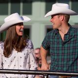 William und Kate 2011 mit Cowboyhüten in Kanada