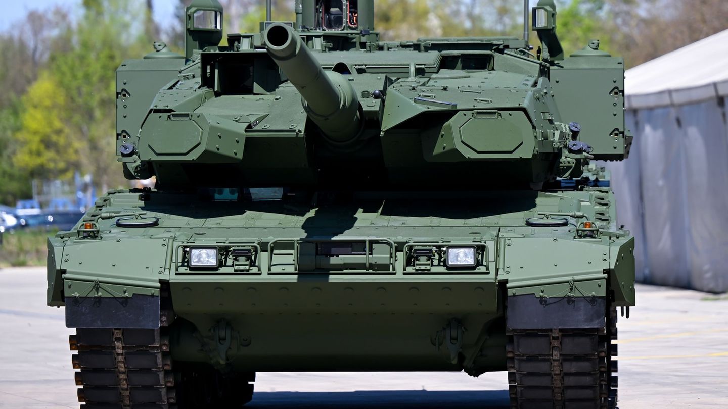 Sipri-Bericht: Welt im Krisenmodus: Militärausgaben erreichen Rekord