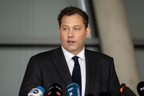 Finanzminister Klingbeil will die Regeln zur Selbstanzeige verschärfen. Foto: Fabian Sommer/dpa