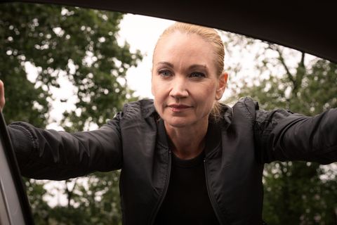 TV-Kommissarin Sarah Kohr (Lisa Maria Potthoff) ermittelt in einem Dorf bei Hamburg. Foto: Christine Schroeder/ZDF/dpa