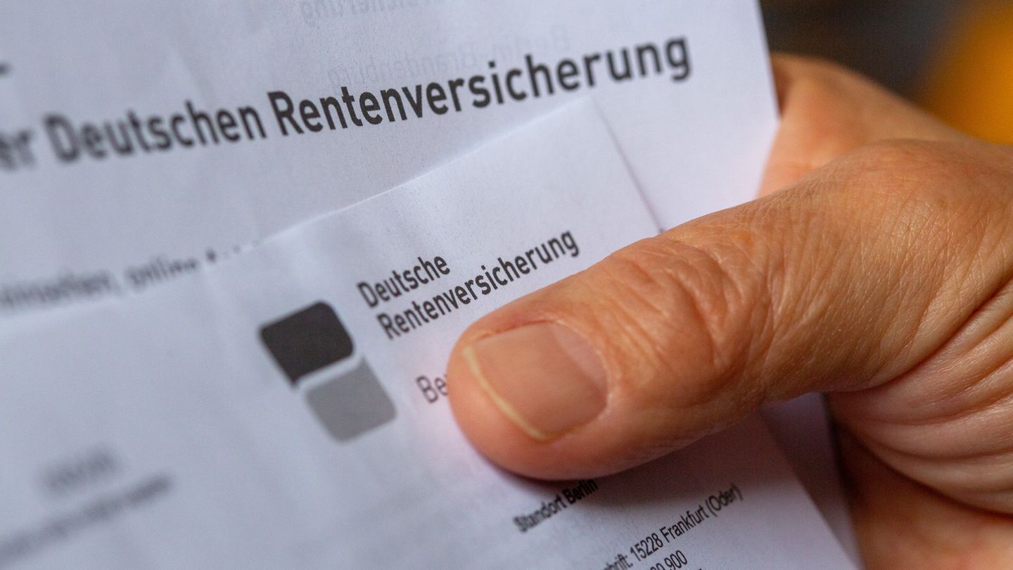 Alterssicherung: Umfrage: Mehrheit für mehr Einzahler zur Rentenversicherung