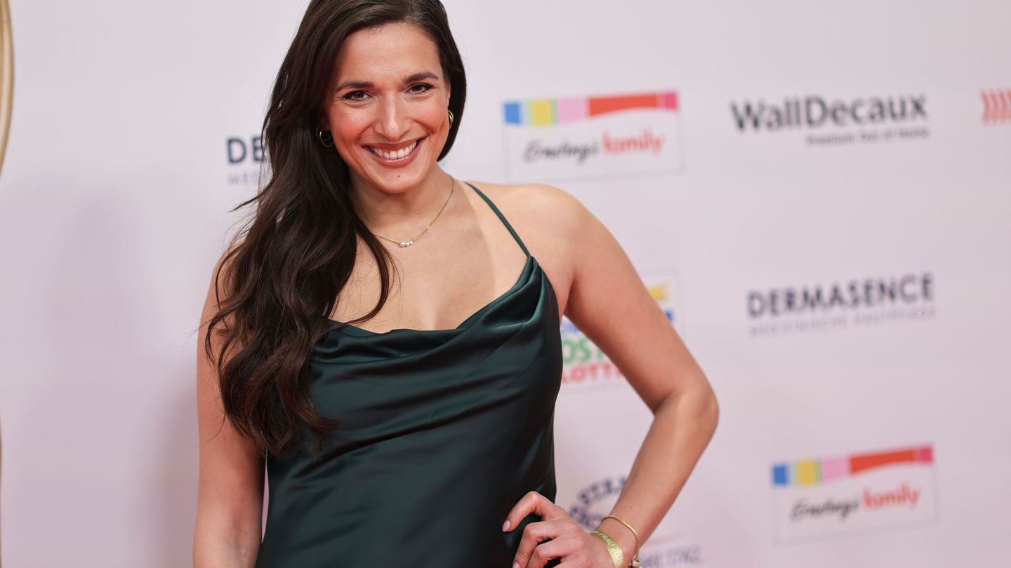 Backinfluencerin: Sally Özcan über neue Liebe: "Konnte mit mir nix anfangen"