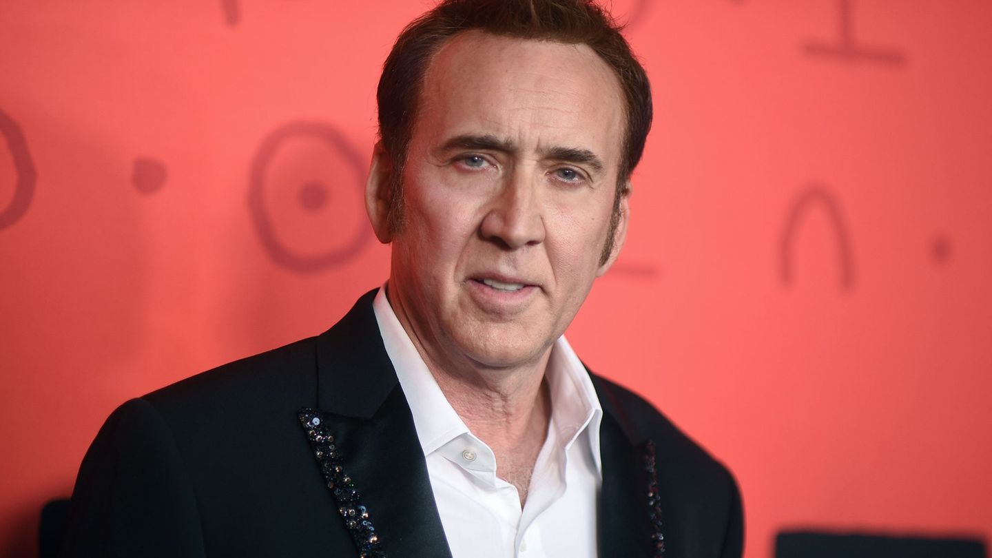 Leute: Nicolas Cage jagt Mafia-Boss in neuer "Spider-Noir"-Serie