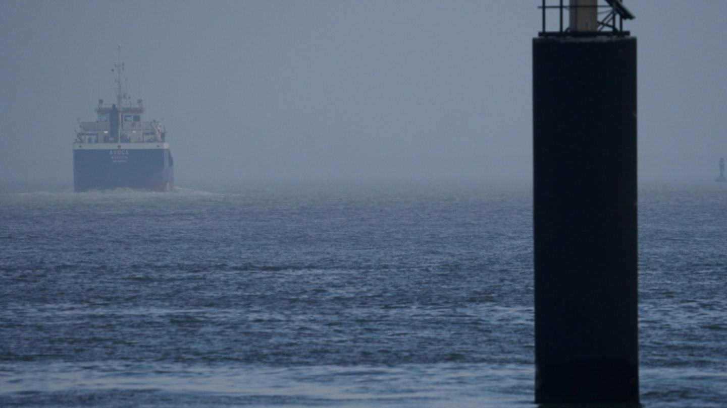 Gewässerverunreinigung in Nordsee festgestellt - verdächtiger Tanker ermittelt
