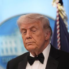 Donald Trump bei Pressekonferenz im Weißen Haus