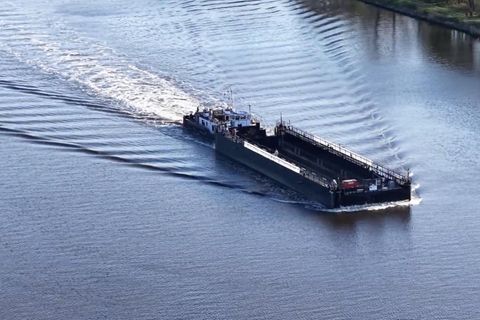 Riesige „Stahlwanne“