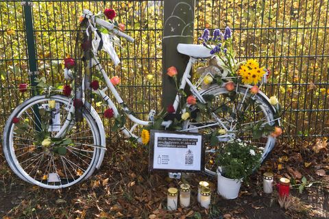 Nach vorläufiger Statistik war jeder sechste (16,4 Prozent) im Straßenverkehr getötete Mensch mit dem Fahrrad unterwegs. (Archiv