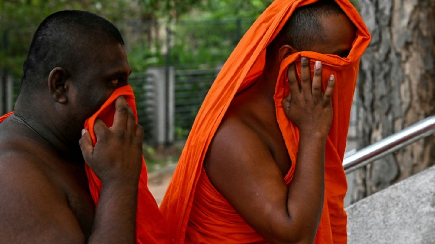 Schmuggelnde Mönche