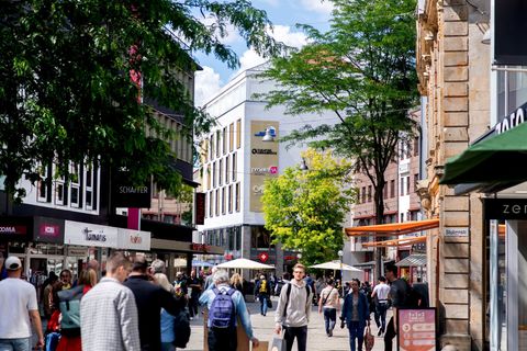 Volle Innenstädte, leere Kassen: Geschäftslage und Erwartungen im Einzelhandel verschlechtern sich weiter. (Symbolbild) Foto: Ha