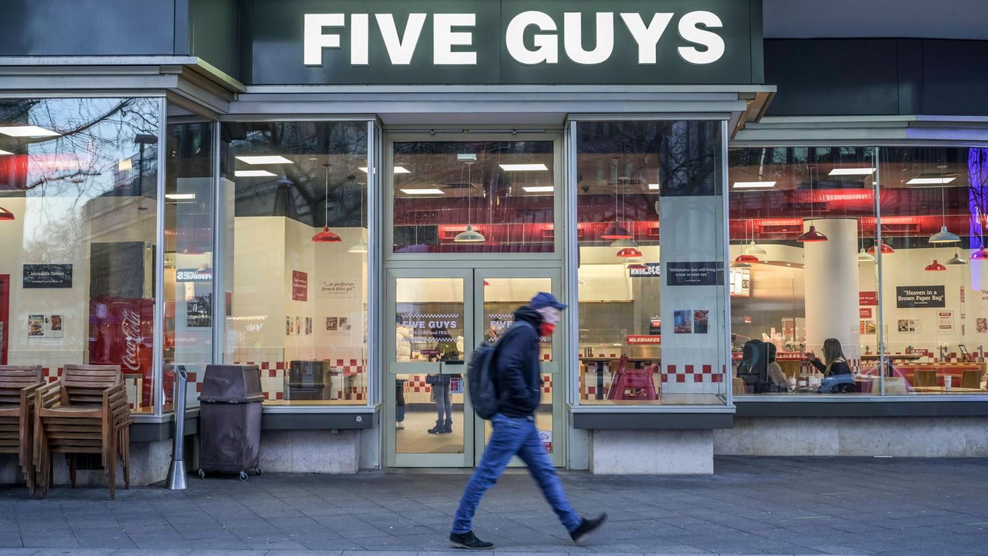 Interview: Warum Five Guys jetzt auf Currywurst setzt